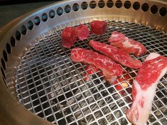 -铭牛烧肉·和牛海鲜自助(高新月牙湖店)