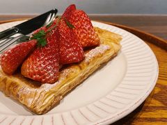 草莓酥物-KNOTKNOT珞珞·日式甜品(K11店)