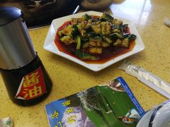 -东巴谷野生菌火锅餐厅