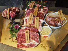 -铭牛烧肉·和牛海鲜自助(高新月牙湖店)