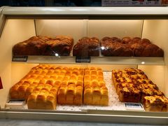 -HOT CRUSH趁热集合·现烤面包(环球港店)