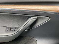 -TESLA 特斯拉(郑州正弘城体验店)
