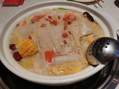 -三人行骨头王火锅(长寿店)