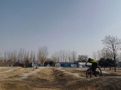 -乐行自行车运动乐园
