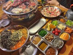 -叽叽扎扎烤肉场(生态城万达店)