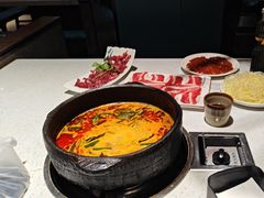 -贵府酸汤牛肉火锅·贵州老字号(飞山街店)