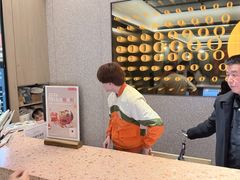 -桔子酒店(上海西藏北路地铁站店)