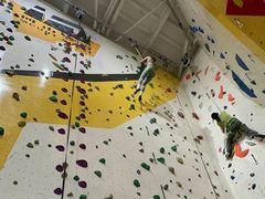 -问山MountQuest攀岩馆