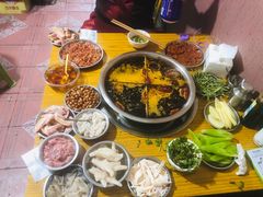 -渝味黄姐火锅(黄泥村店)