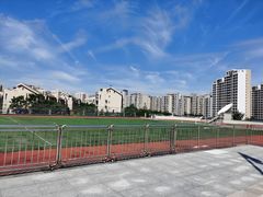 -崂山区第二实验小学