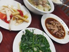 -荣生萝卜汤饭店