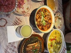 -耙吉吉川味小酒馆(本地人回头店)