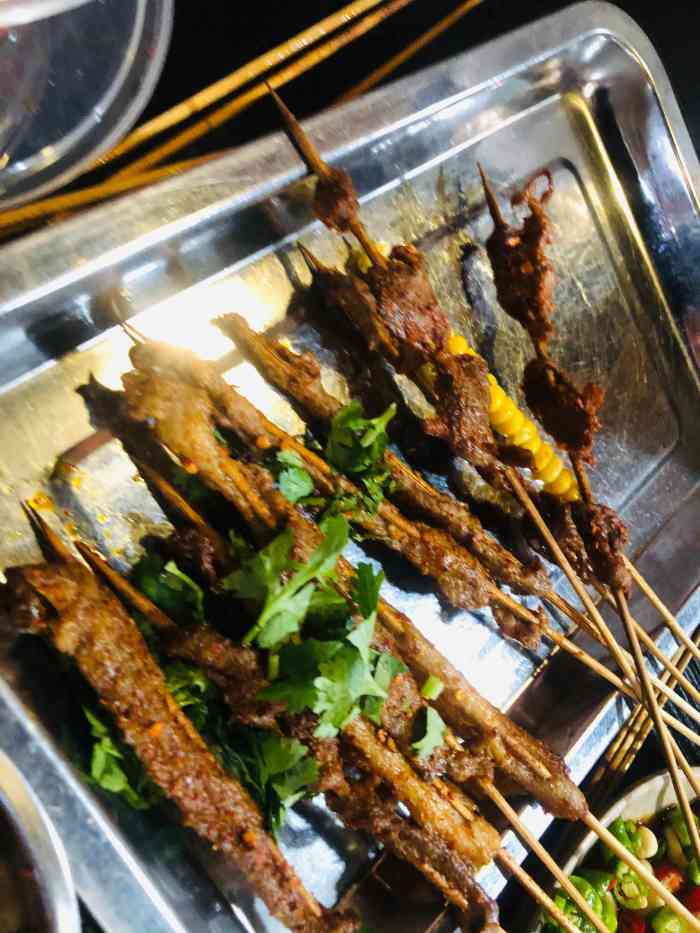 峨边一支香烧烤-"到乐山玩,被当地一个朋友带到的一个烧烤店.