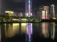 -万绿园