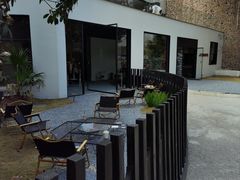 -J Create城市露营咖啡·简餐·宠物(上海动物园店)