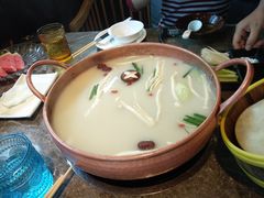 -三人行骨头王火锅(长寿店)