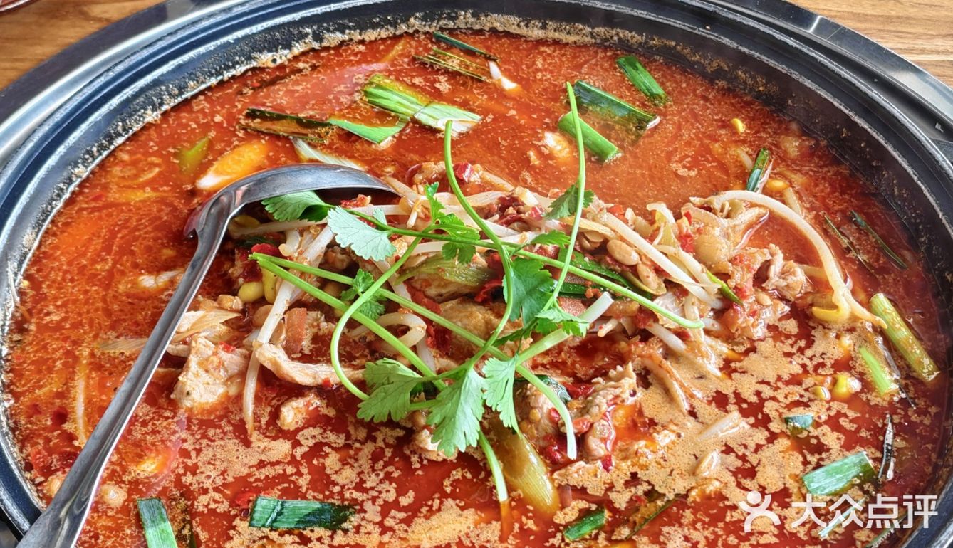 贵州豆豉地摊火锅绝啦