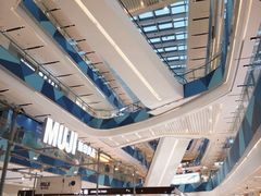 -宝龙城(杭州滨江店)