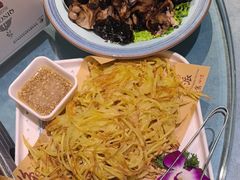 -海派美食·家宴海鲜青岛菜·石锅鲽鱼头(东方城店)