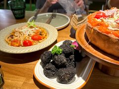 -Dragon Pizza•圆脸龙披萨·牛排餐厅