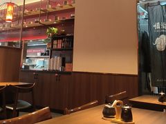 -顺溜·手工刀削面·黑金店(铜锣湾店)