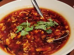 西湖酸辣牛肉羹-新发现(宝山龙湖店)