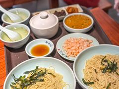 -裕兴记•蟹黄面馆(人民广场店)