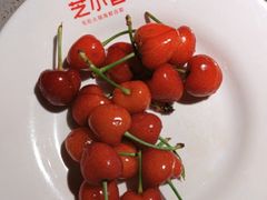 -芝小官毛肚火锅海鲜自助(苏州吴江区万宝店)