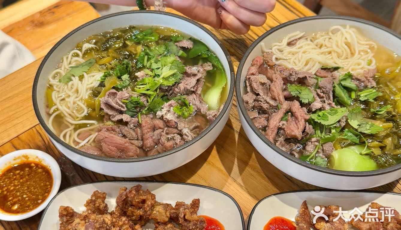 王永莉泉州大锅牛肉面#王永莉#洪濑酸菜面