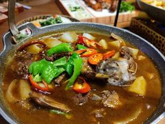 楚雄魔芋烧老鹅-老滇山寨•云南特色菜•地方菜•民族风情歌舞表演(金碧店)