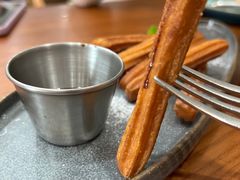 西班牙油条配巧克力酱-CRAZYONES西班牙海鲜饭(上海美罗城店)