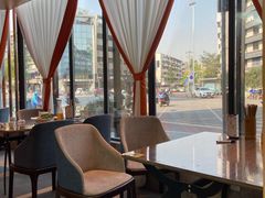 靠窗位-有红鸡毛店·川菜(建设路店)