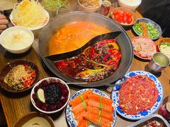 -萍姐火锅·公路夜市(武汉首店)