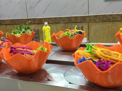 -亿富盛餐饮旋转小火锅(乐客城店)