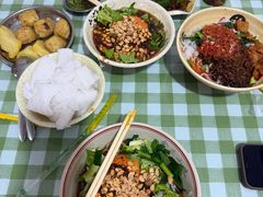 -余庆小吃(小吃一条街店)