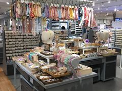 -三福时尚(三峡广场华夏银座店)