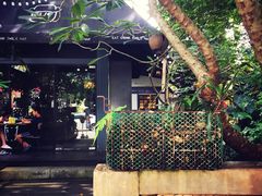 -莓园冰淇淋店