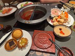 -牛YO寿喜烧·铁板烧和牛火锅自助(市府恒隆店)