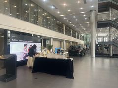 -天津波士信达奔驰4S店(卫津南路店)