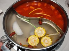 养生原汤锅-俏牛哥鲜牛肉牛肆馆(重庆天地店)