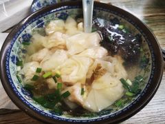 -无名氏宵夜小摊(祝家三姐妹馄饨店)