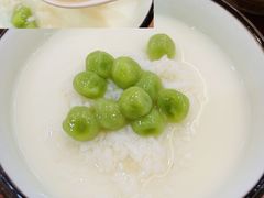 小青团酒酿豆花-奇芳阁·百年清真南京菜(夫子庙店)