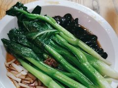 -新白鹿餐厅(百联中环店)