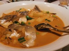 家烧白扁中鲳鱼-甬府小鲜(万象城店)