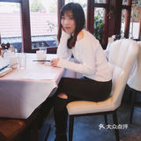 笋，腊肉，汤汁味道也不错。餐厅服务员还会及时来提示关火