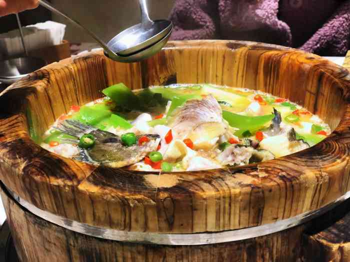 渔猫子木桶鱼-"非常喜欢这个清汤的腾椒味道.吃鱼也不长胖.