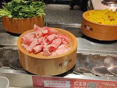 -龍歌自助小火锅(市南金茂湾店)