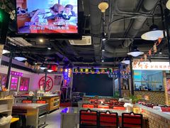 -马路牙子烧烤音乐酒馆(望京店)