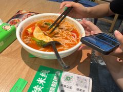 -蒙自源米线大王(东站店)