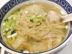 招牌鲜虾云吞面-香港威特瑞茶餐厅(小白楼音乐厅店)